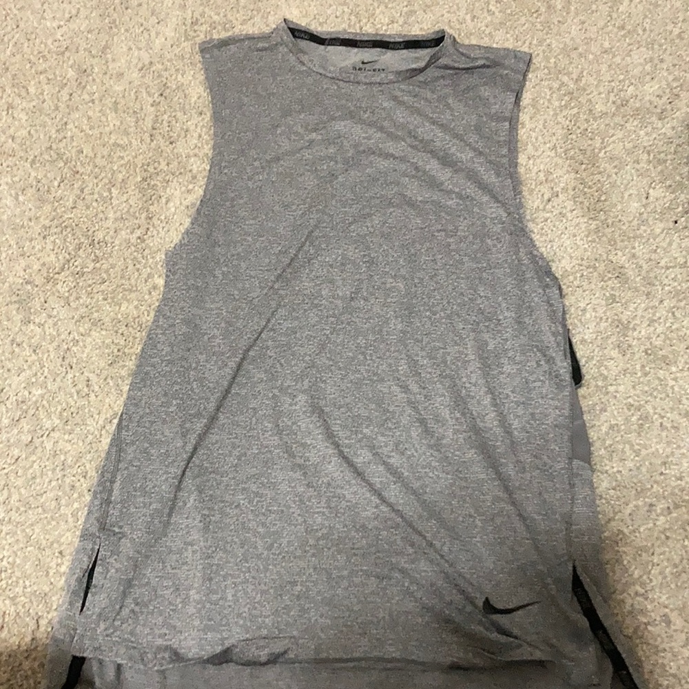Men’s medium Nike Dri-fit tank top